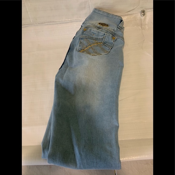 Butt lift Colombian Jeans - Picture 6 of 6